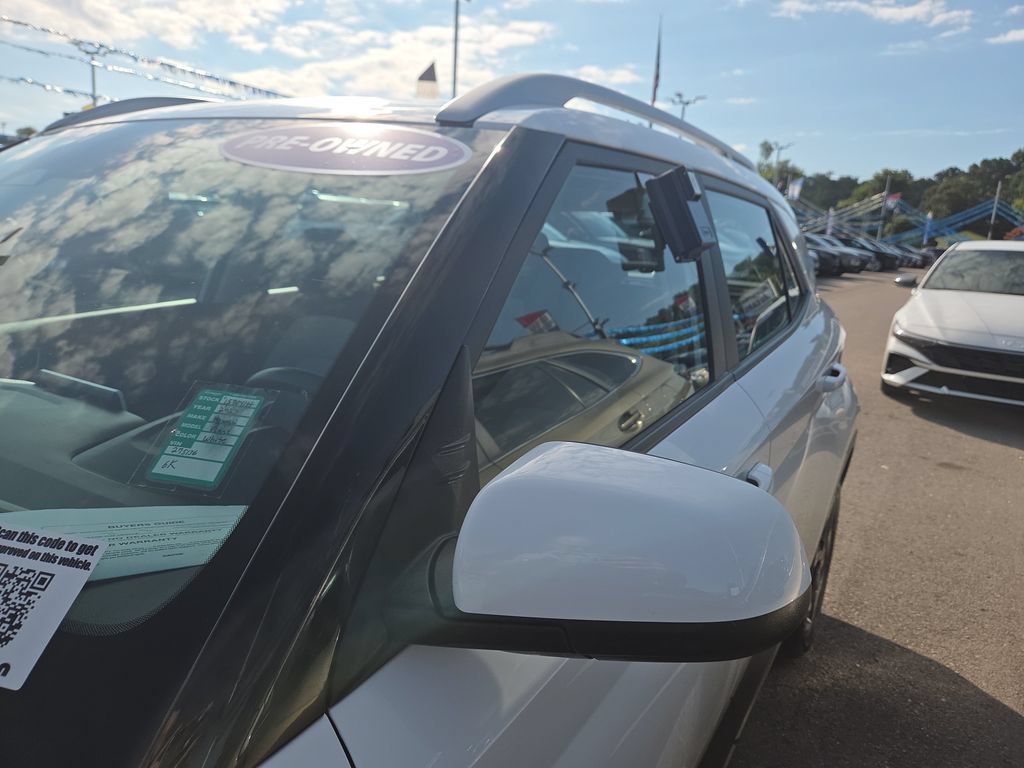 Certified 2023 Hyundai Venue SEL FWD image 8