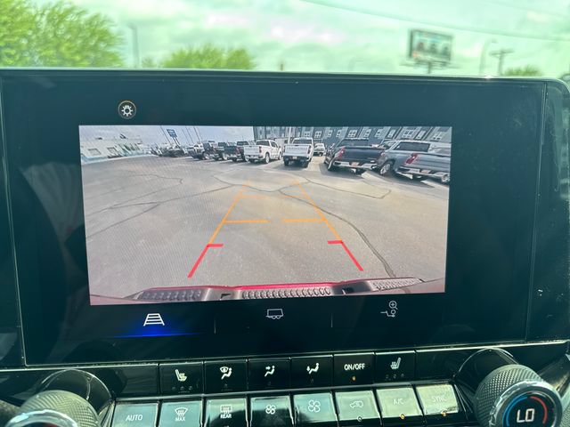 Used 2024 Chevrolet Colorado LT w/ LT Convenience Package III AWD/4WD image 20