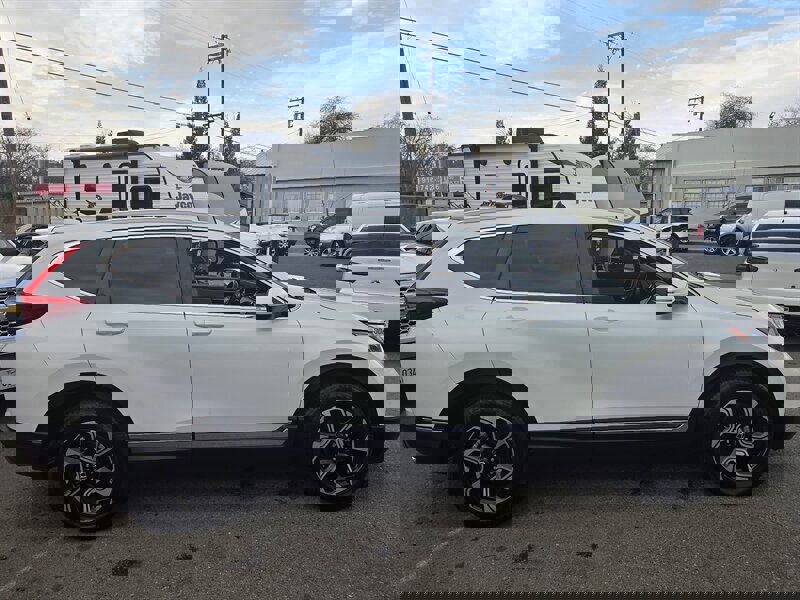 Used 2018 Honda CR-V Touring image 5