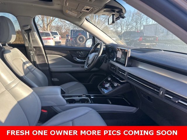 Used 2022 Lincoln Corsair AWD w/ Premium Package image 6