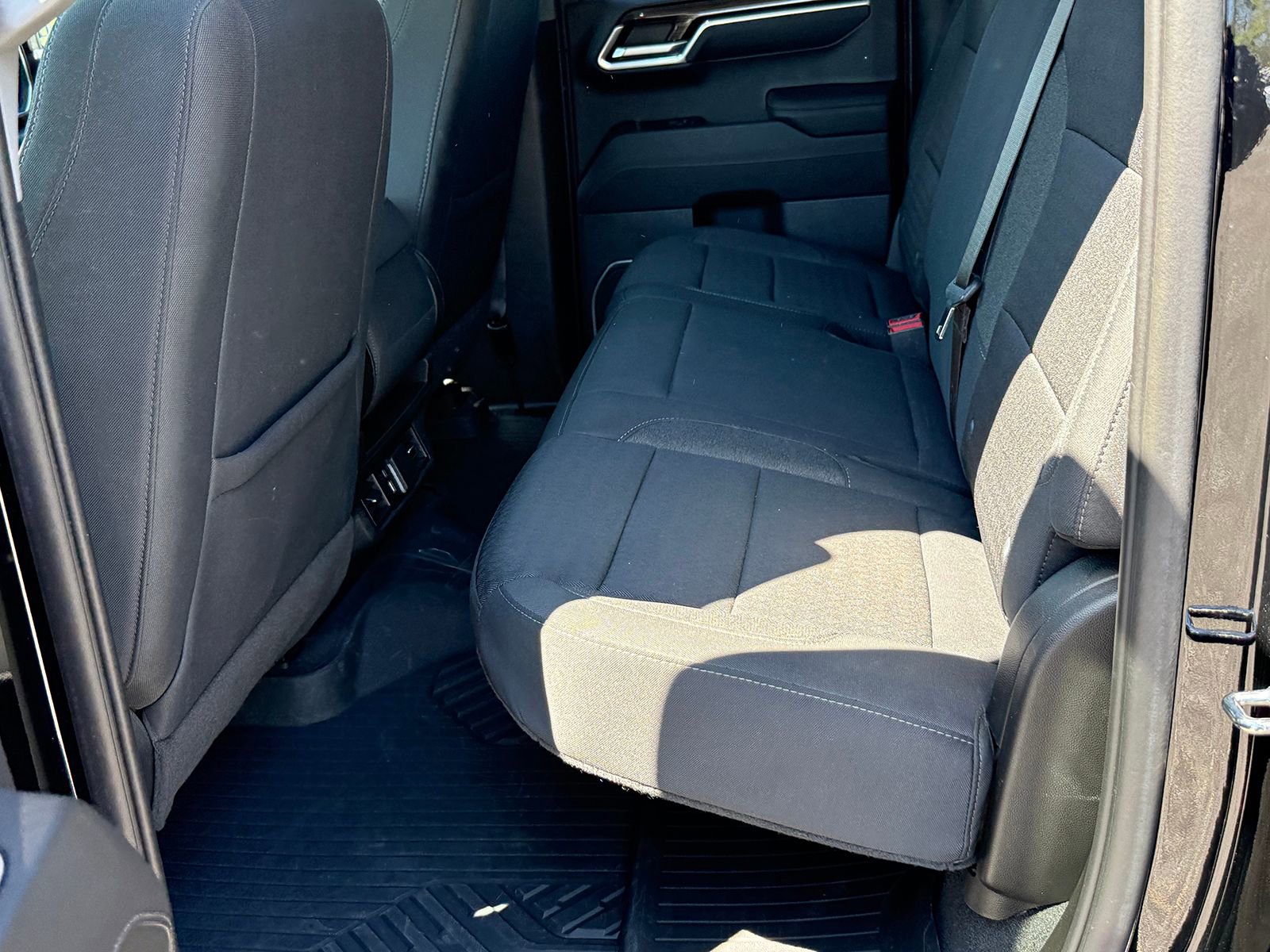 Certified 2023 Chevrolet Silverado 1500 RST AWD/4WD image 18