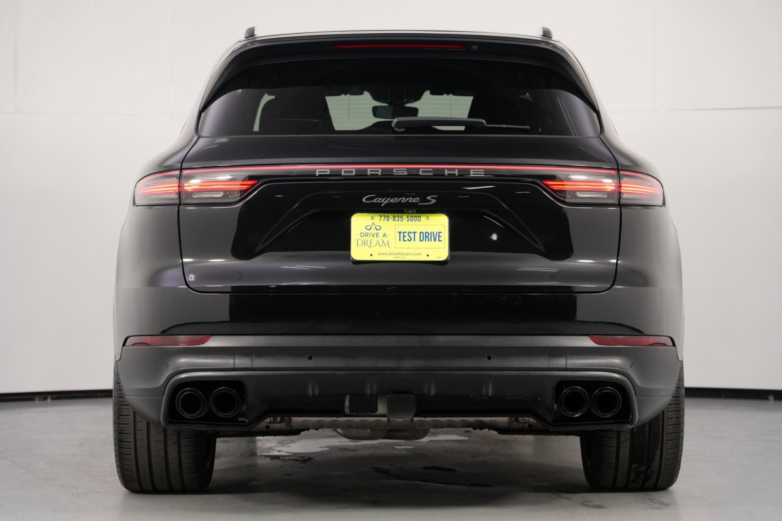 Used 2023 Porsche Cayenne S Platinum image 11