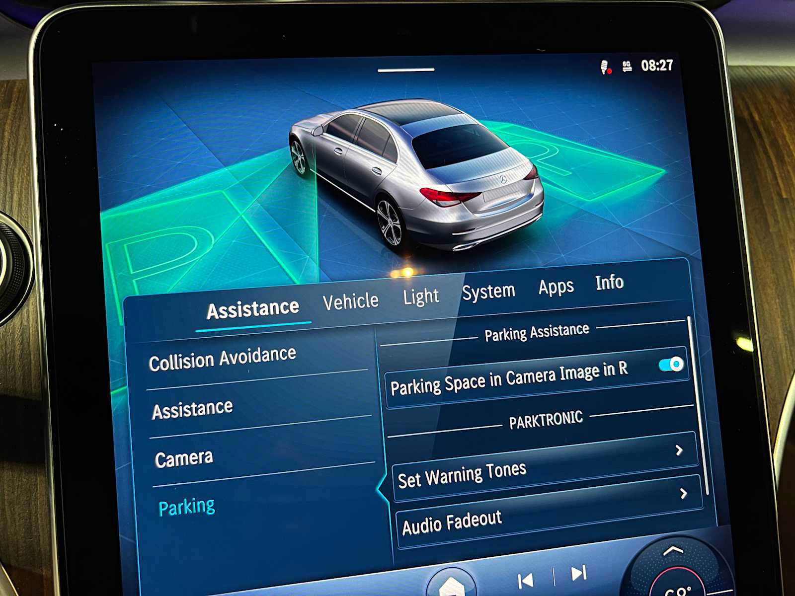 Used 2025 Mercedes-Benz C 300 4MATIC Sedan image 37