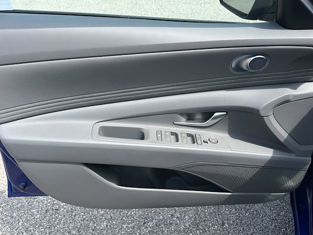 Used 2025 Hyundai Elantra SEL FWD image 16