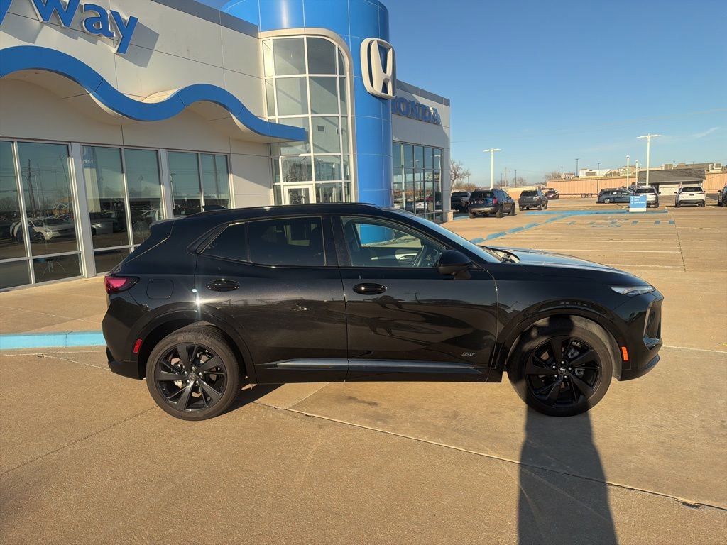 Used 2025 Buick Envision Sport Touring image 29
