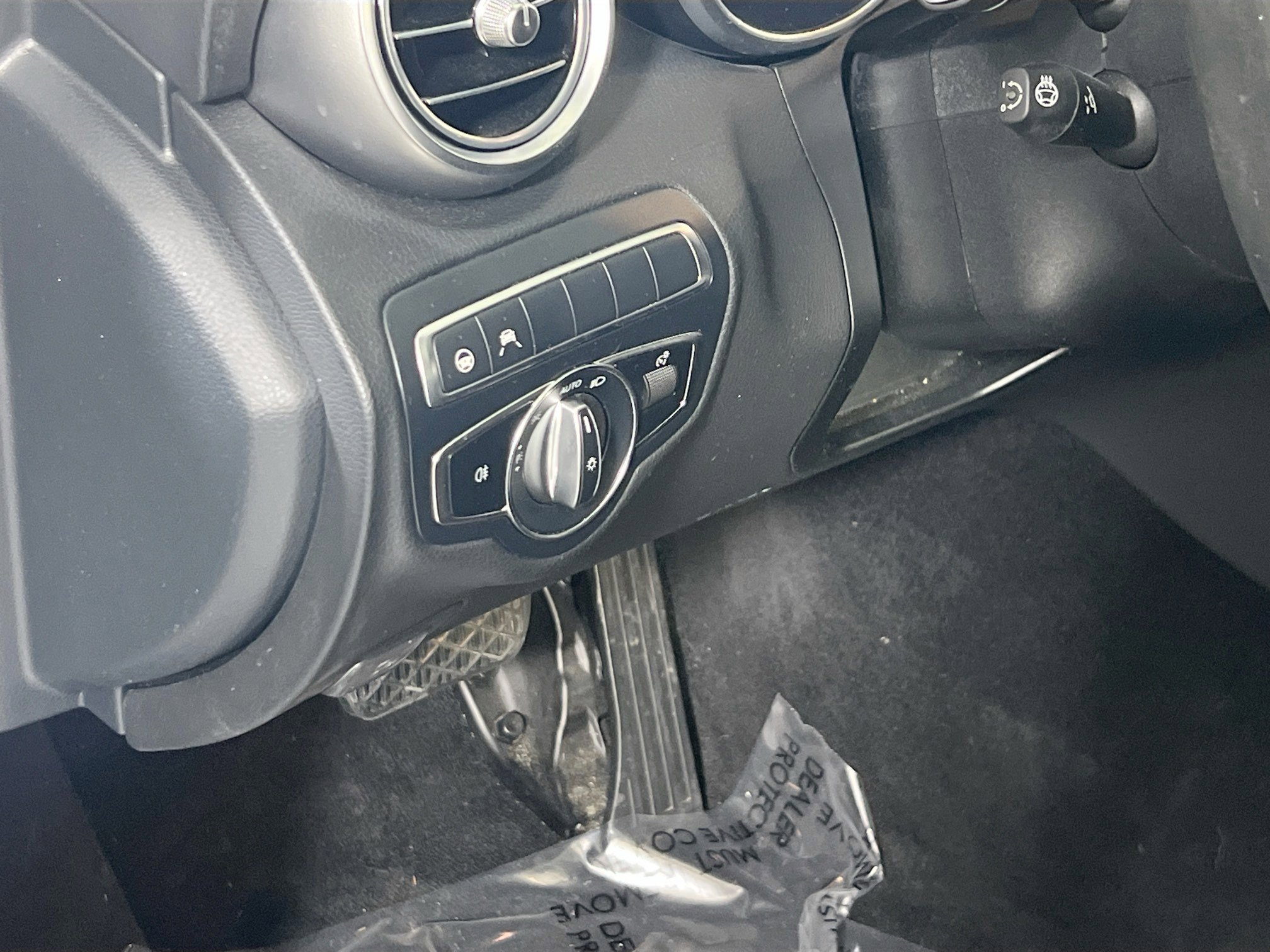 Used 2021 Mercedes-Benz C 300 4MATIC Sedan image 10