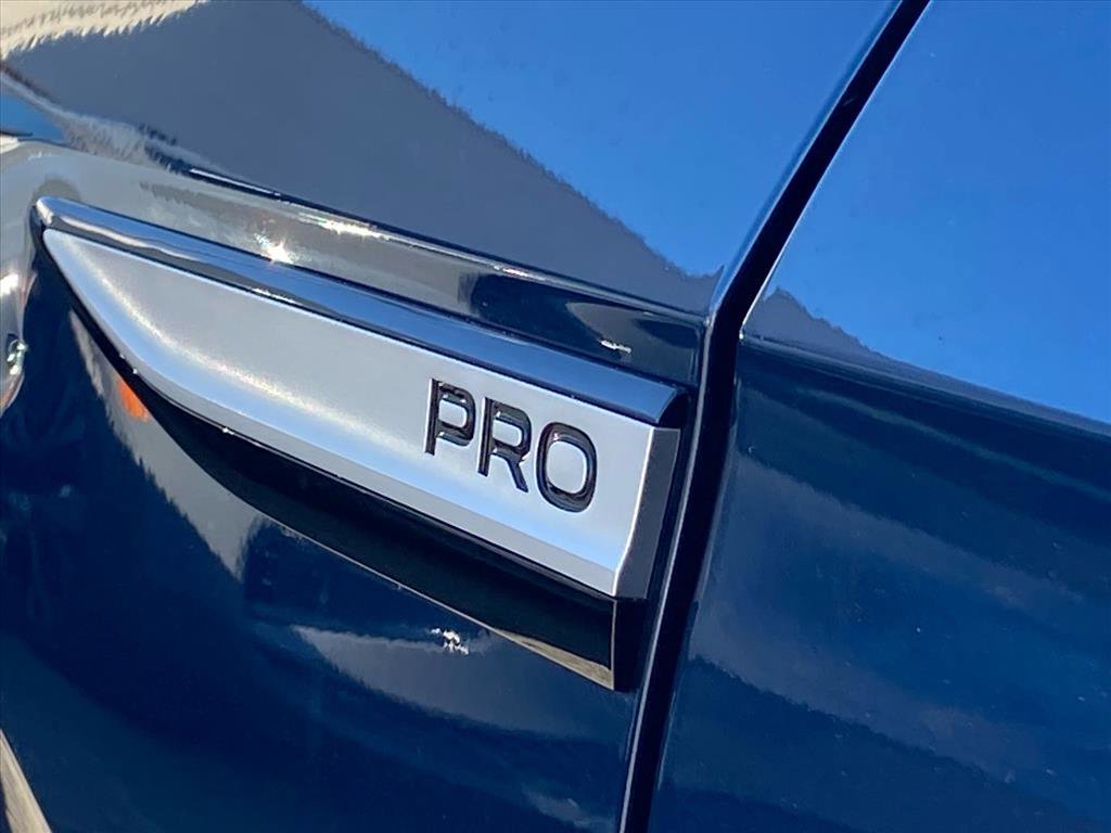 Certified 2023 Volkswagen ID.4 Pro image 5