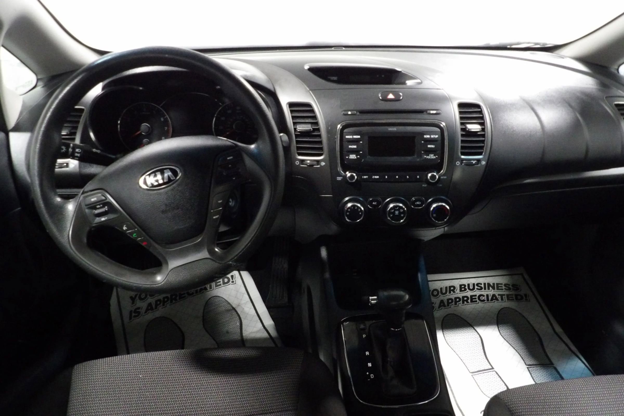 Used 2017 Kia Forte LX image 10