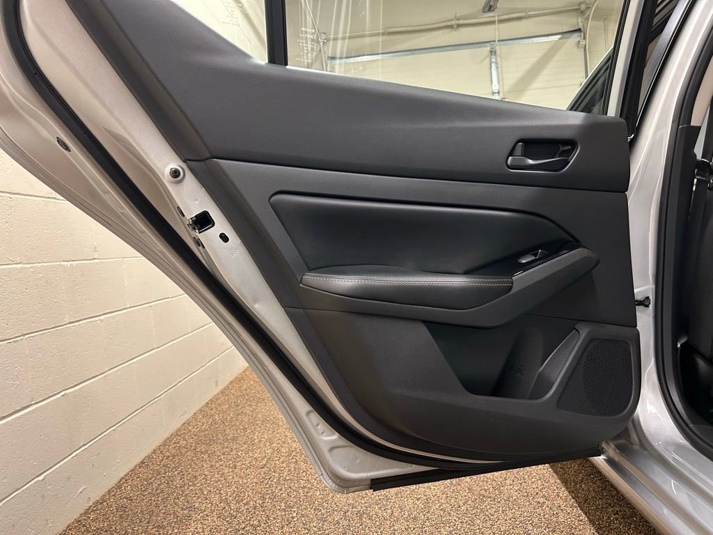 Used 2023 Nissan Altima 2.5 SV image 14