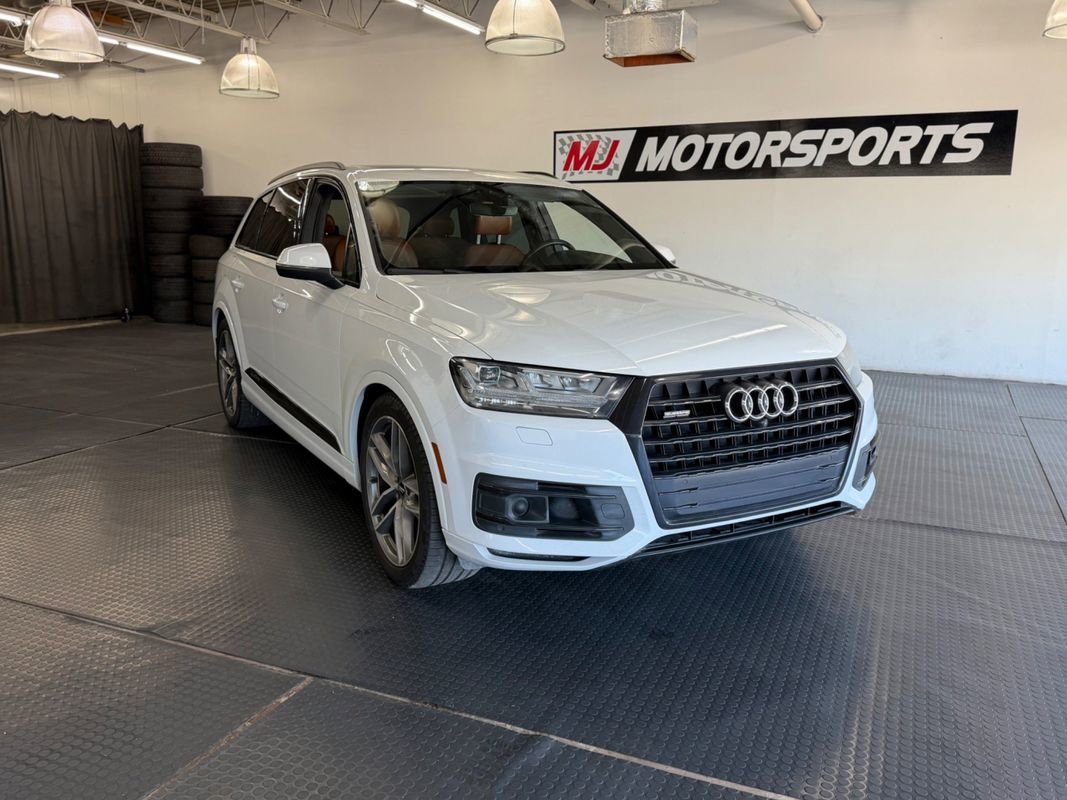 Used 2017 Audi Q7 3.0T Prestige AWD/4WD image 2