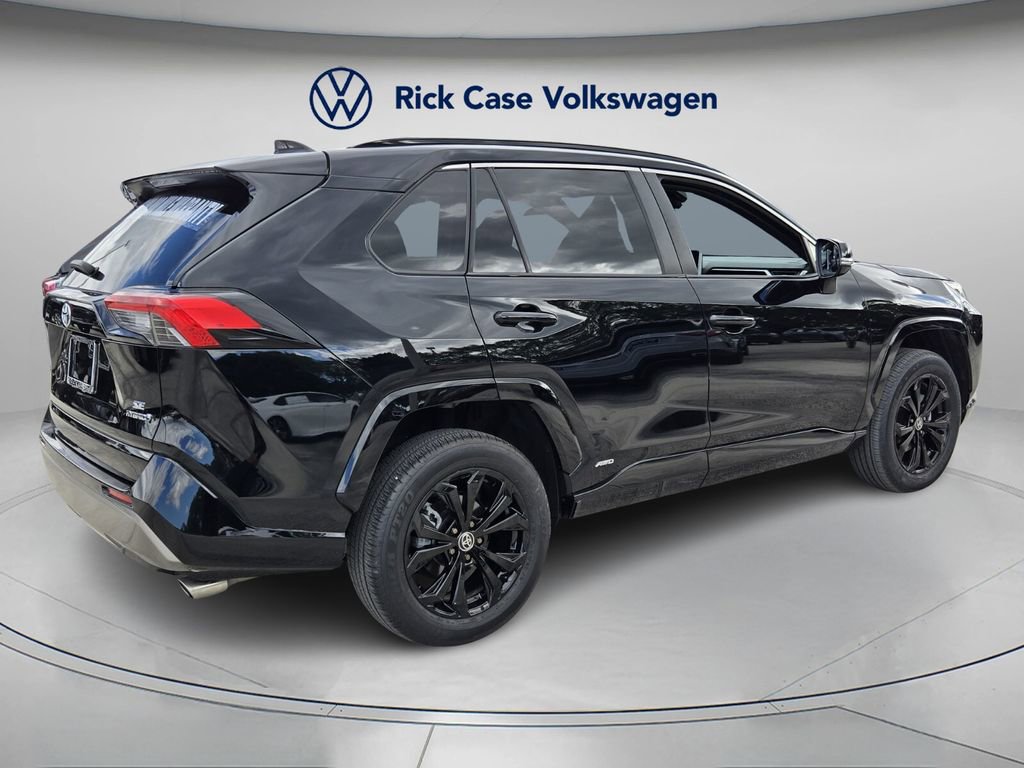 Used 2023 Toyota RAV4 SE w/ SE Grade Weather Package image 6