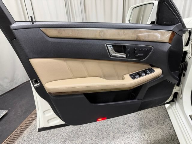 Used 2011 Mercedes-Benz E 350 4MATIC Wagon image 19