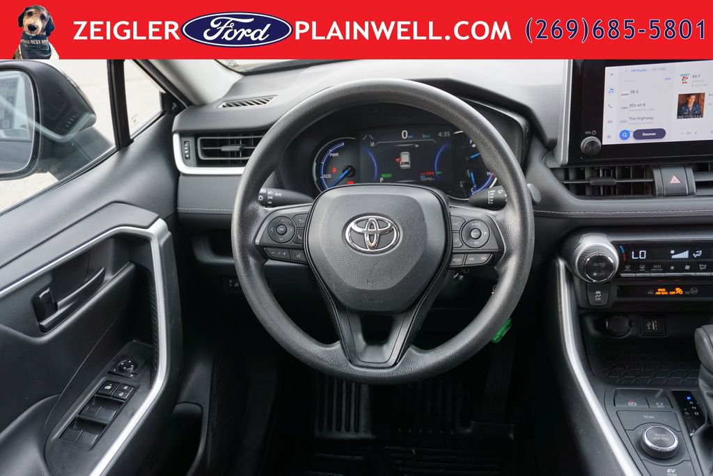 Used 2023 Toyota RAV4 LE AWD/4WD image 13