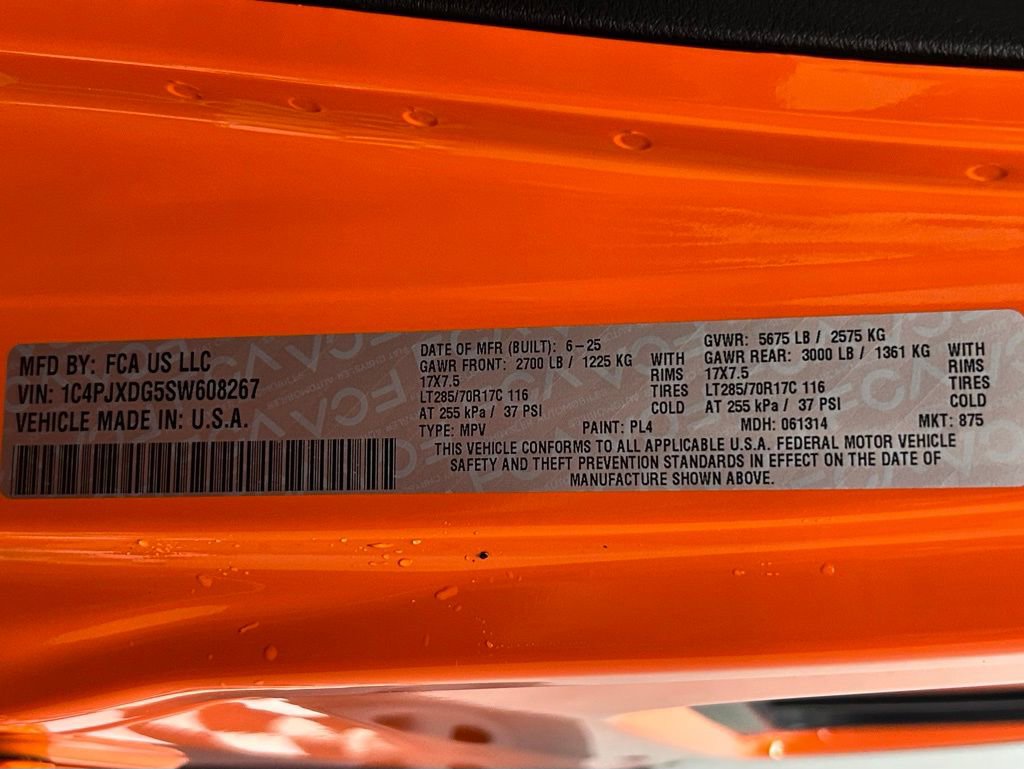 Certified 2025 Jeep Wrangler Willys image 29