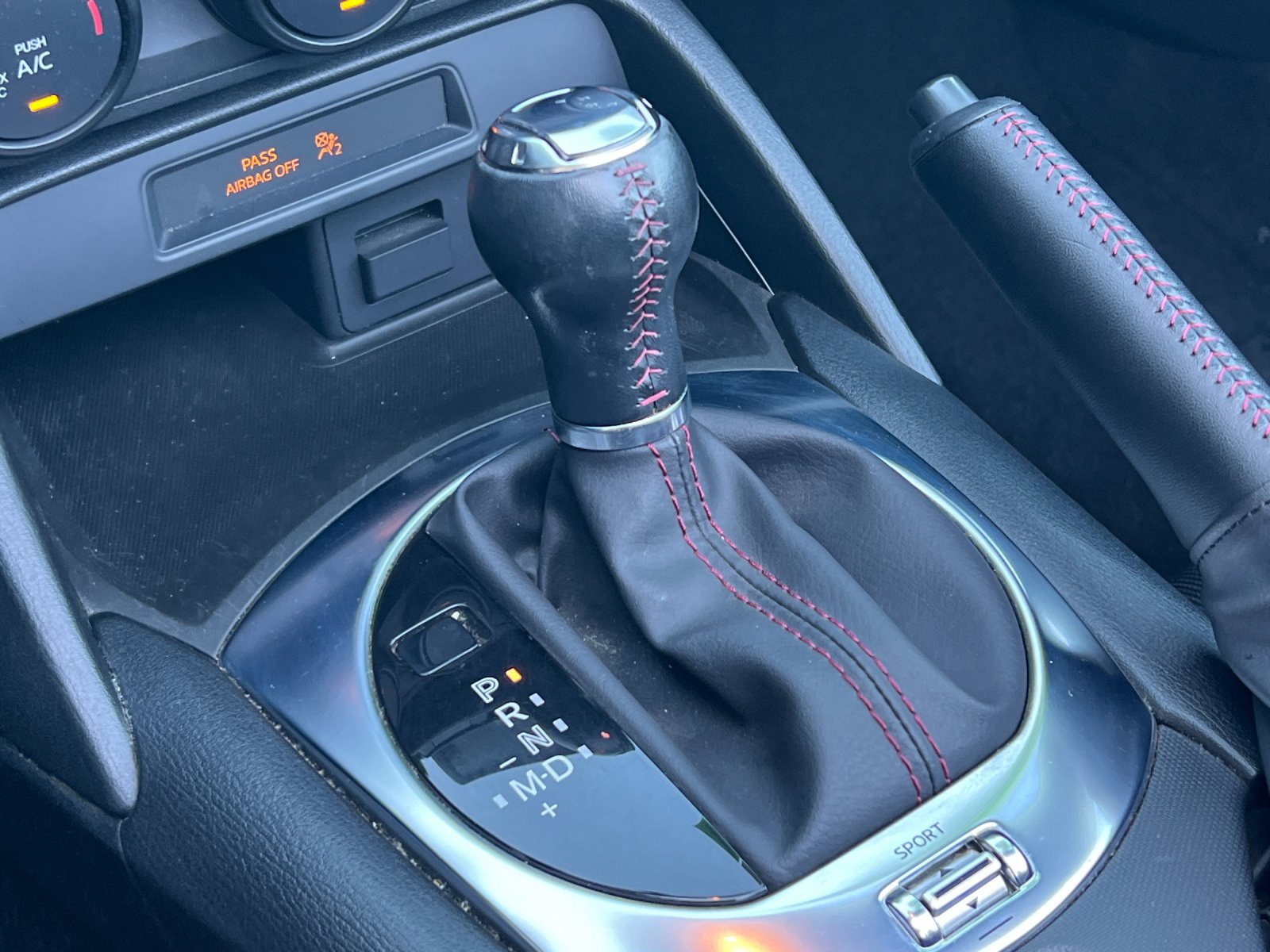 Used 2019 MAZDA MX-5 Miata Sport RWD image 20