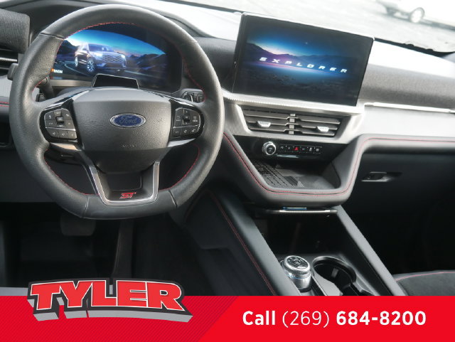 Used 2025 Ford Explorer ST AWD/4WD image 44