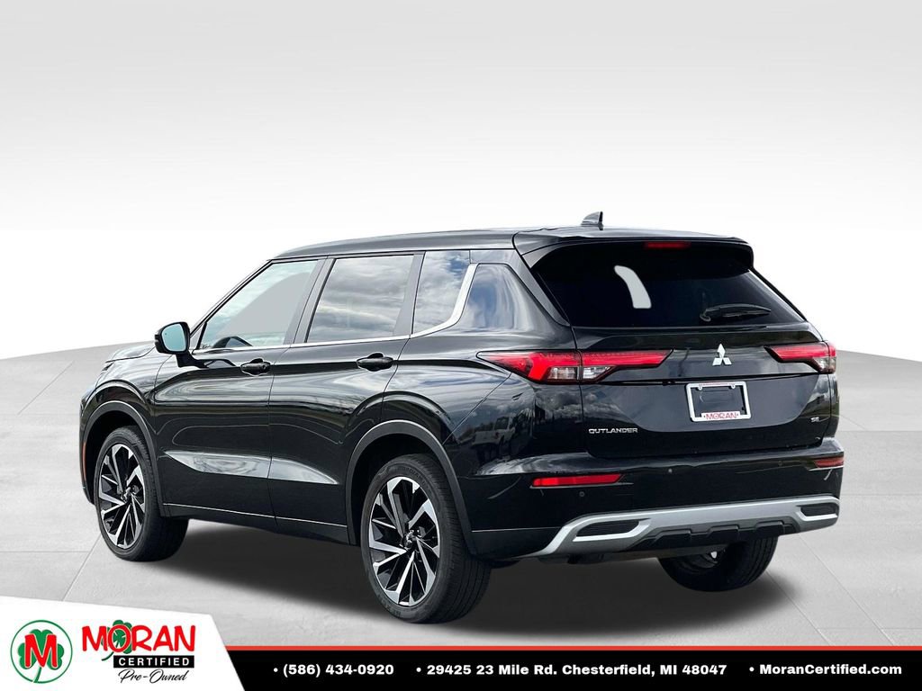 Used 2024 Mitsubishi Outlander FWD image 4