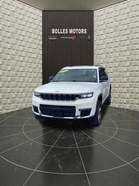 Used 2021 Jeep Grand Cherokee L Limited AWD/4WD image 11