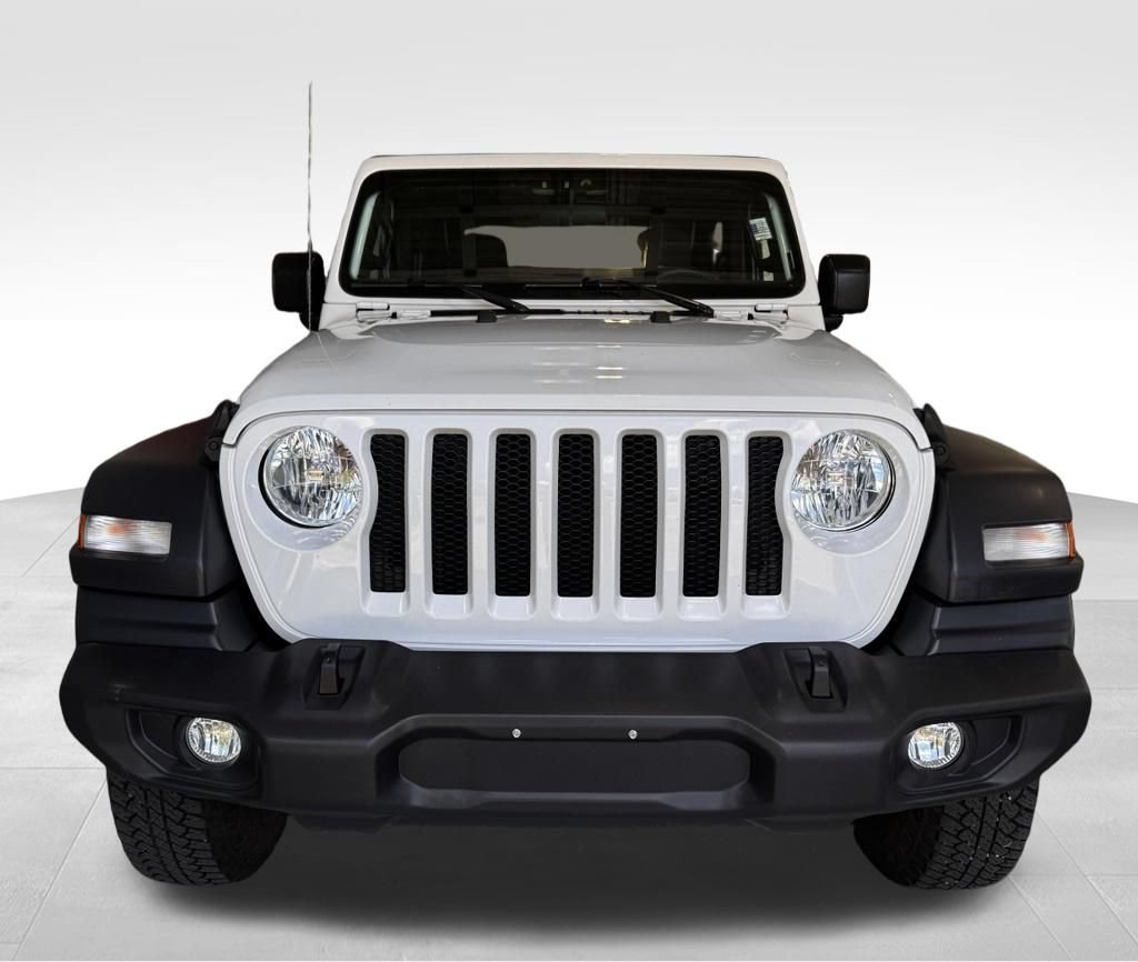 Used 2018 Jeep Wrangler Sport AWD/4WD image 3