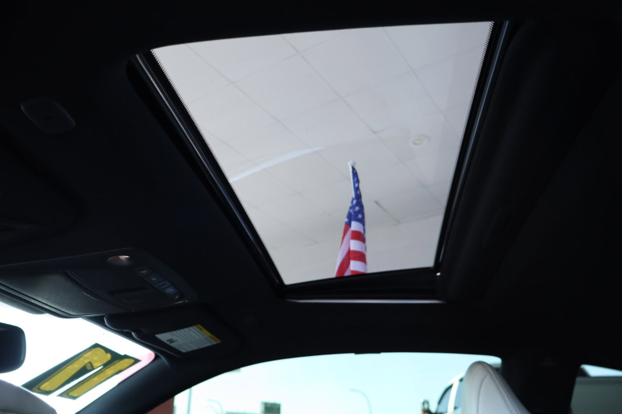 Used 2017 INFINITI Q60 3.0t w/ Premium Plus Package 3.0T image 33