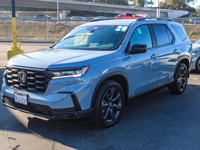 Certified 2024 Honda Pilot Sport image 5