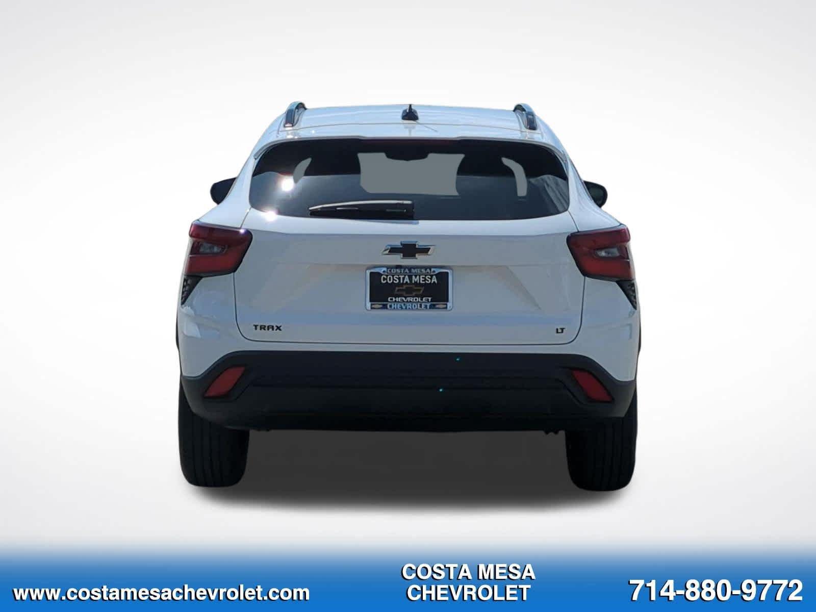 New 2026 Chevrolet Trax LT w/ Midnight Edition FWD image 6