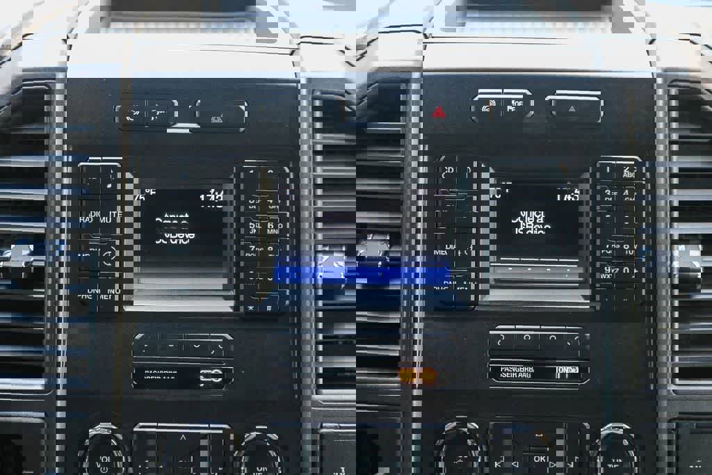 Used 2017 Ford F550 2WD Crew Cab Super Duty image 15