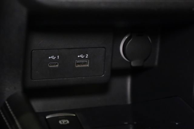 Used 2024 Nissan Kicks SV image 19