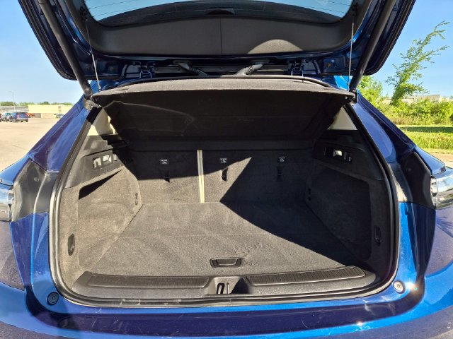 Used 2023 Buick Envision Avenir FWD image 11