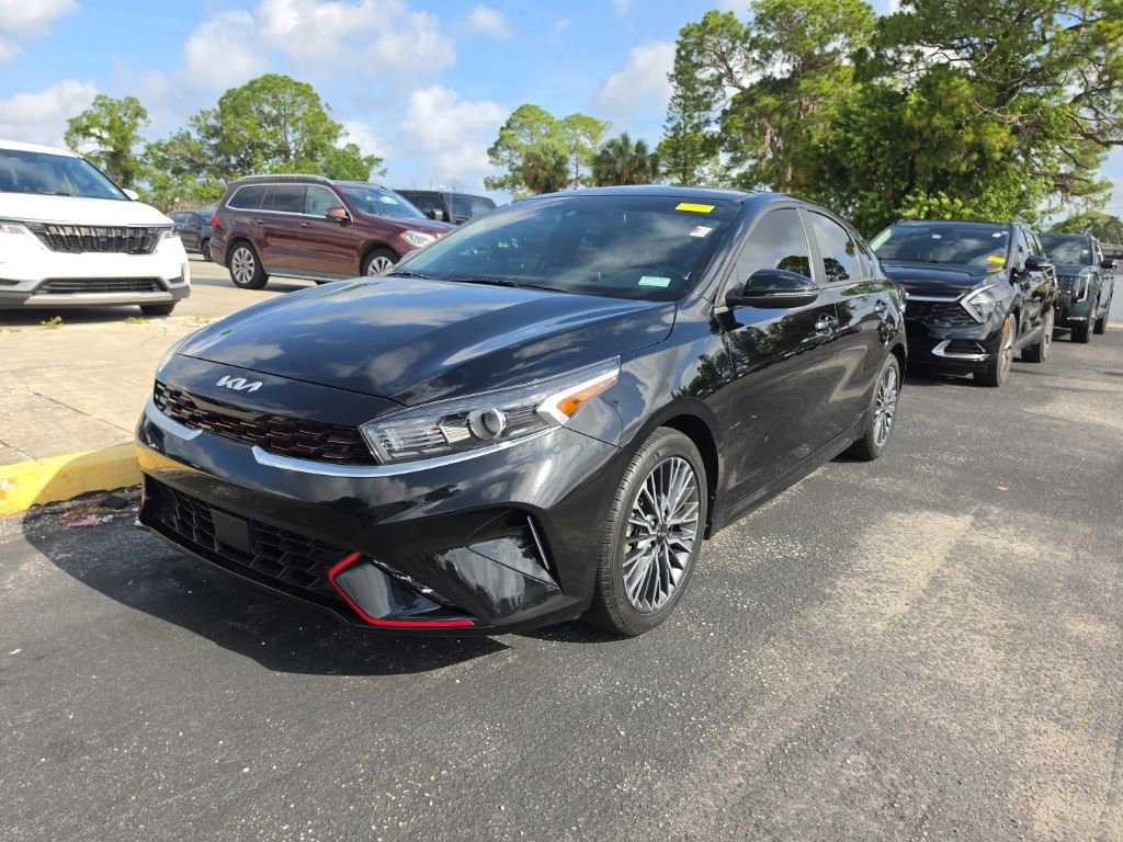 Used 2023 Kia Forte GT-Line w/ GT-Line Technology Package FWD image 3