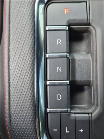 Used 2022 Chevrolet Tahoe RST w/ Luxury Package RWD image 12