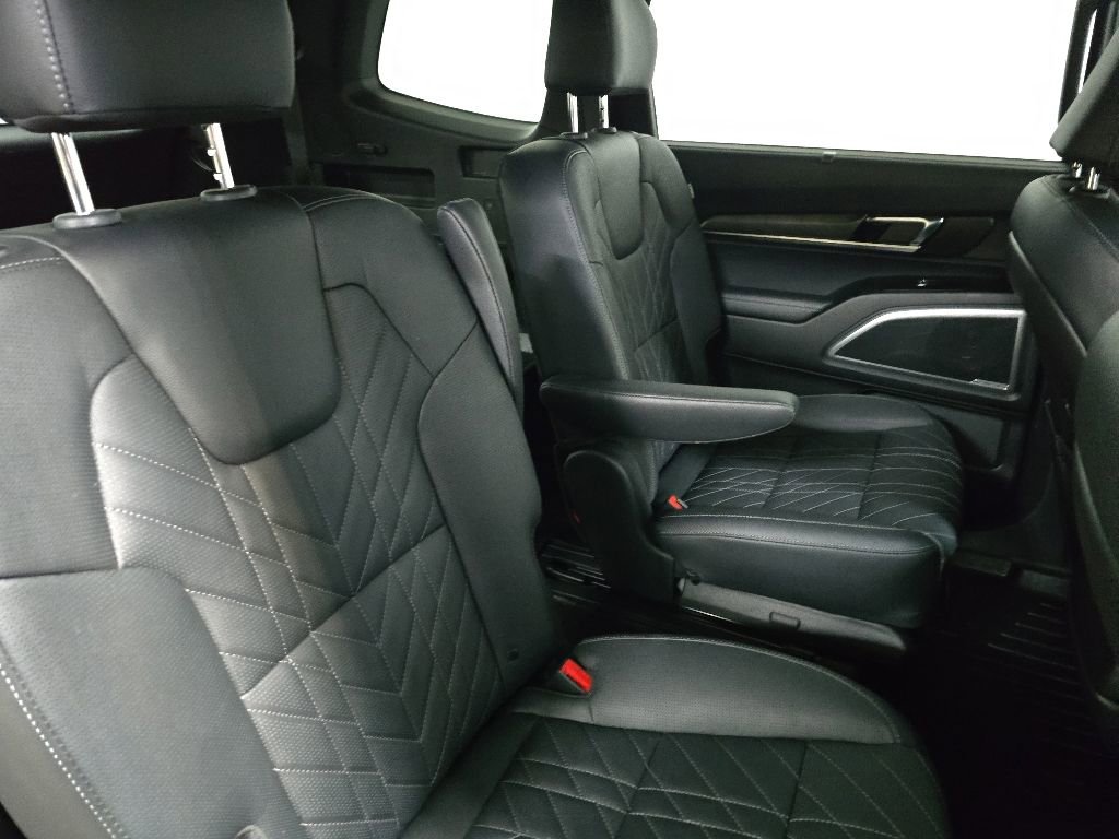 Used 2023 Kia Telluride EX X-Line AWD/4WD image 17