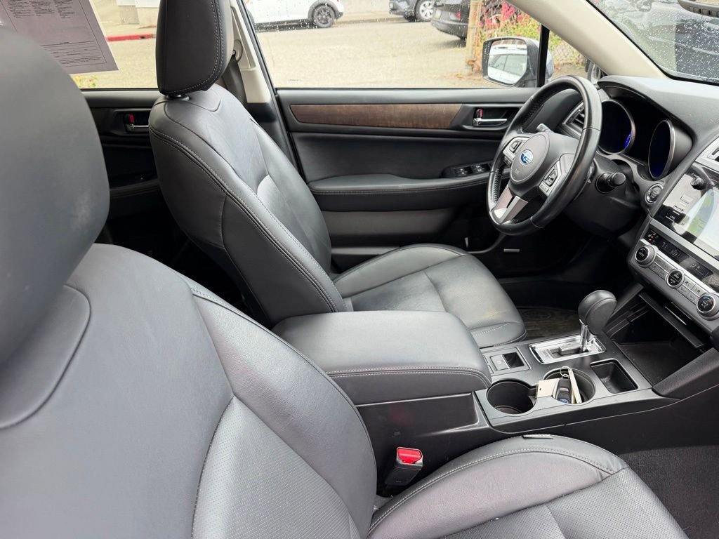 Used 2016 Subaru Outback 2.5i Limited AWD/4WD image 11