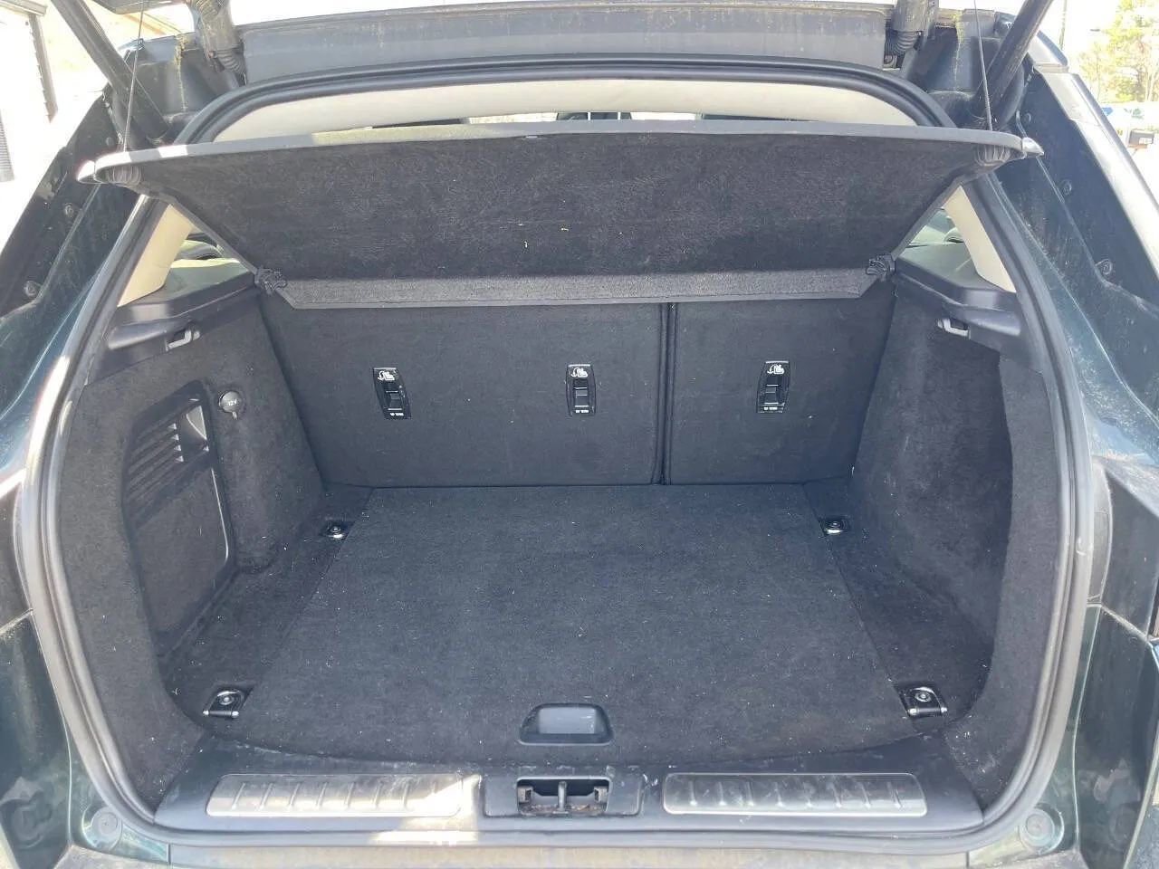 Used 2017 Land Rover Range Rover Evoque HSE image 29