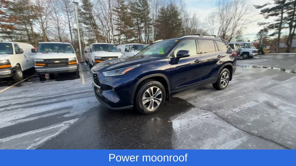 Used 2021 Toyota Highlander XLE image 7