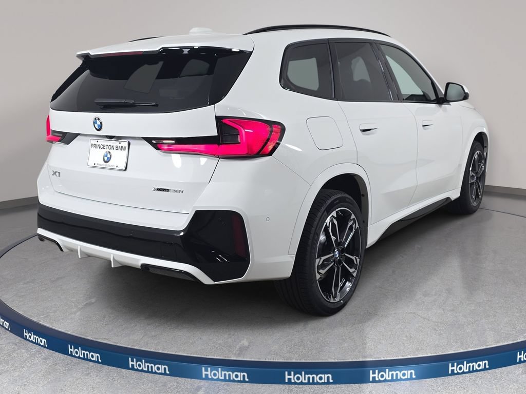 New 2026 BMW X1 xDrive28i w/ Technology Package AWD/4WD image 5