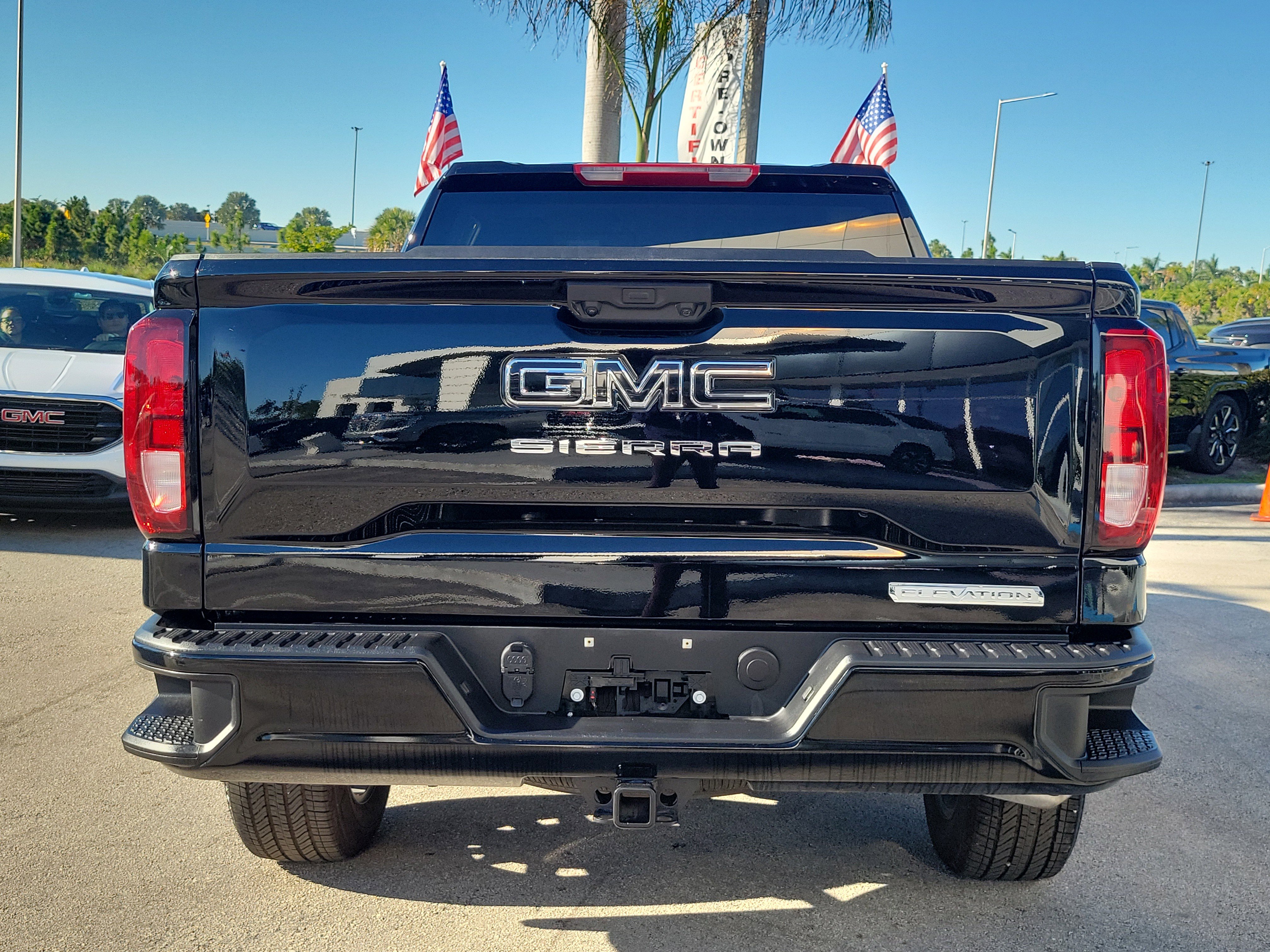 Used 2025 GMC Sierra 1500 Elevation w/ LPO, Elevation Black Package image 6