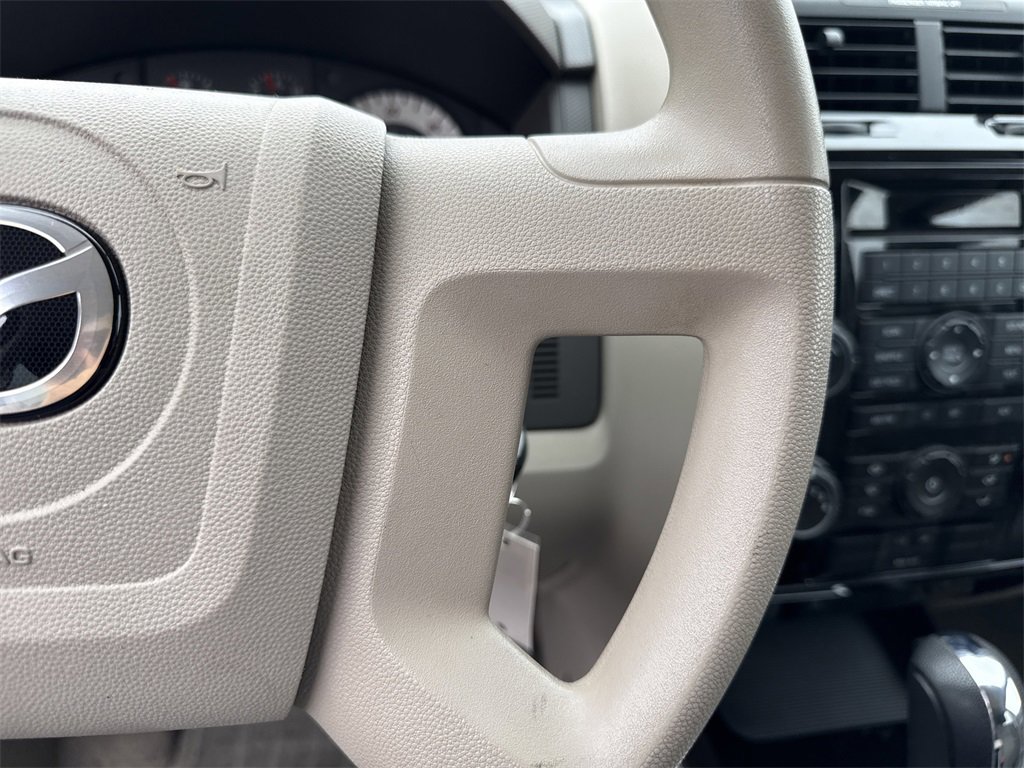 Used 2008 MAZDA Tribute i w/ Cargo Area Cover Pkg image 24