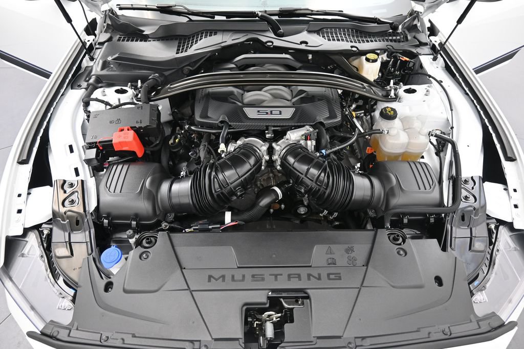 Used 2025 Ford Mustang GT Premium RWD image 28