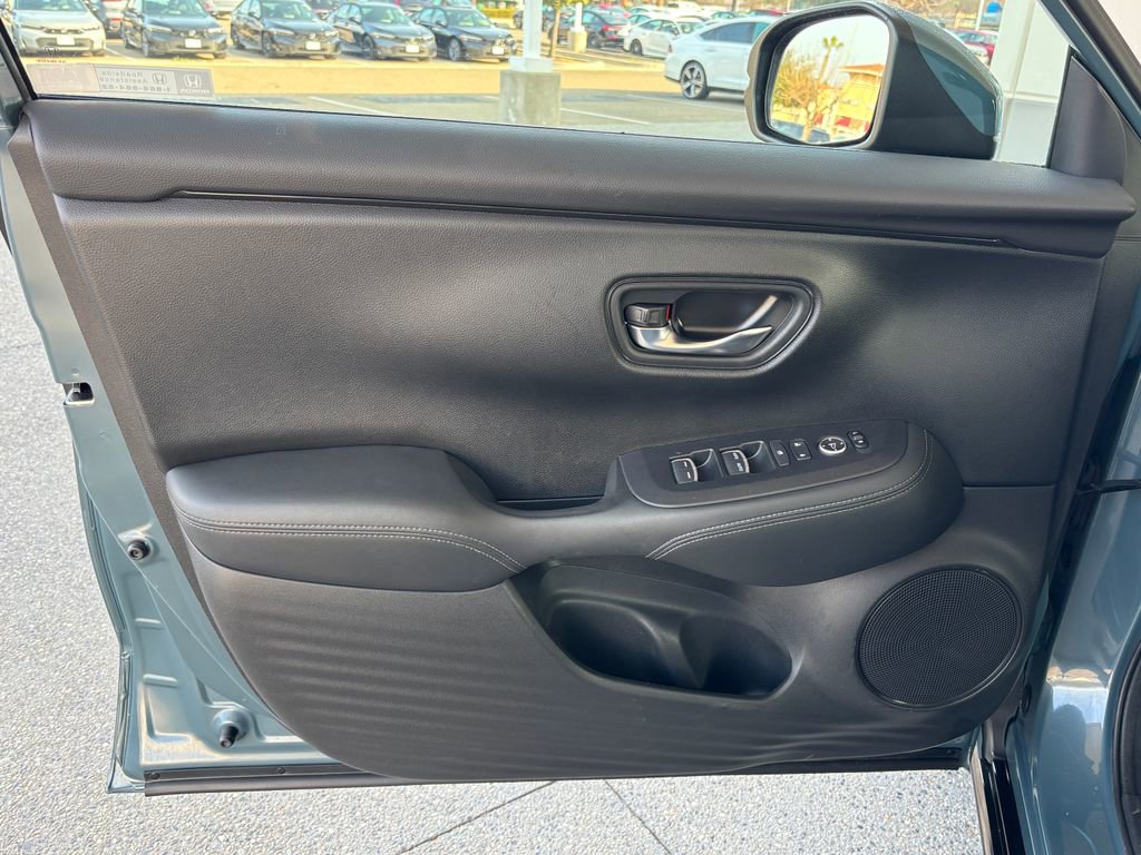 Used 2023 Honda HR-V EX-L image 24
