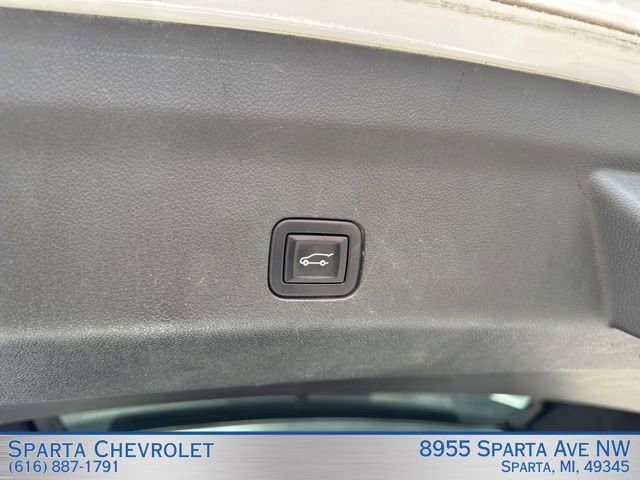 Used 2021 Chevrolet Tahoe LT AWD/4WD image 32