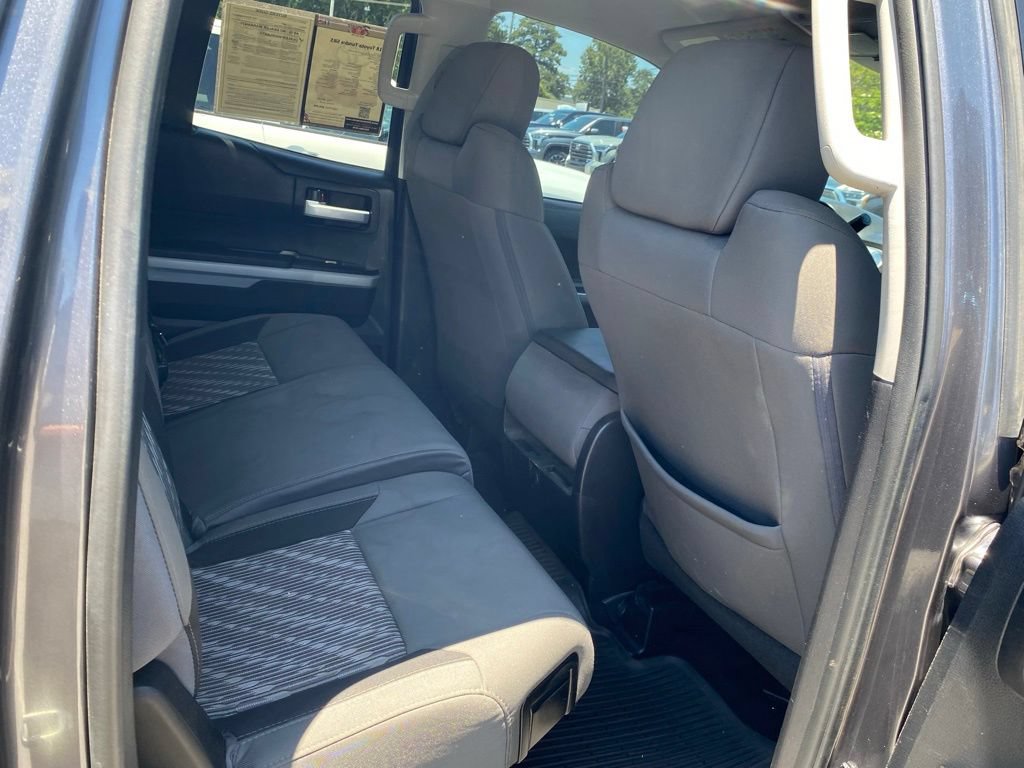 Used 2018 Toyota Tundra SR5 AWD/4WD image 17