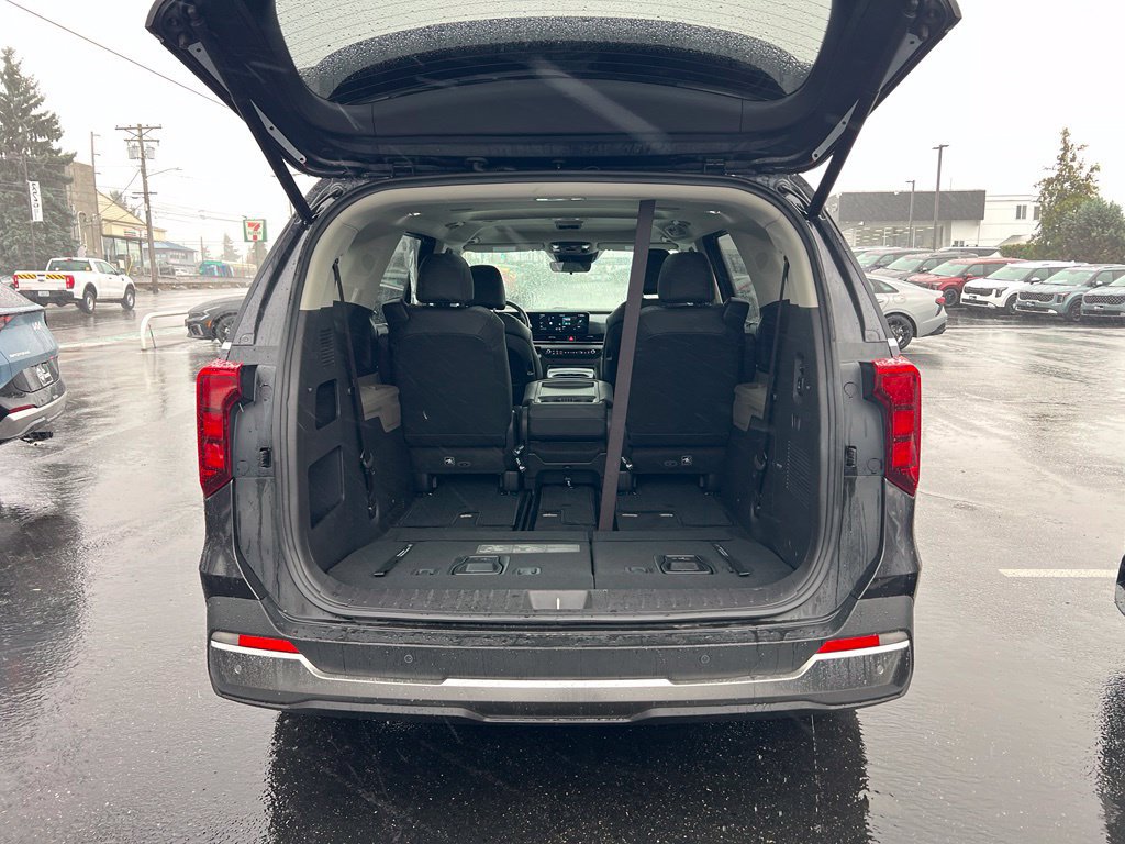 Certified 2025 Kia Carnival SX FWD image 10