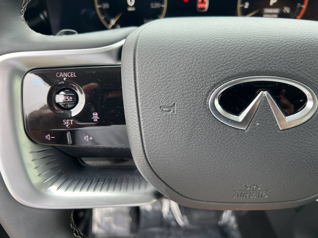 Certified 2025 INFINITI QX80 Pure AWD/4WD image 36