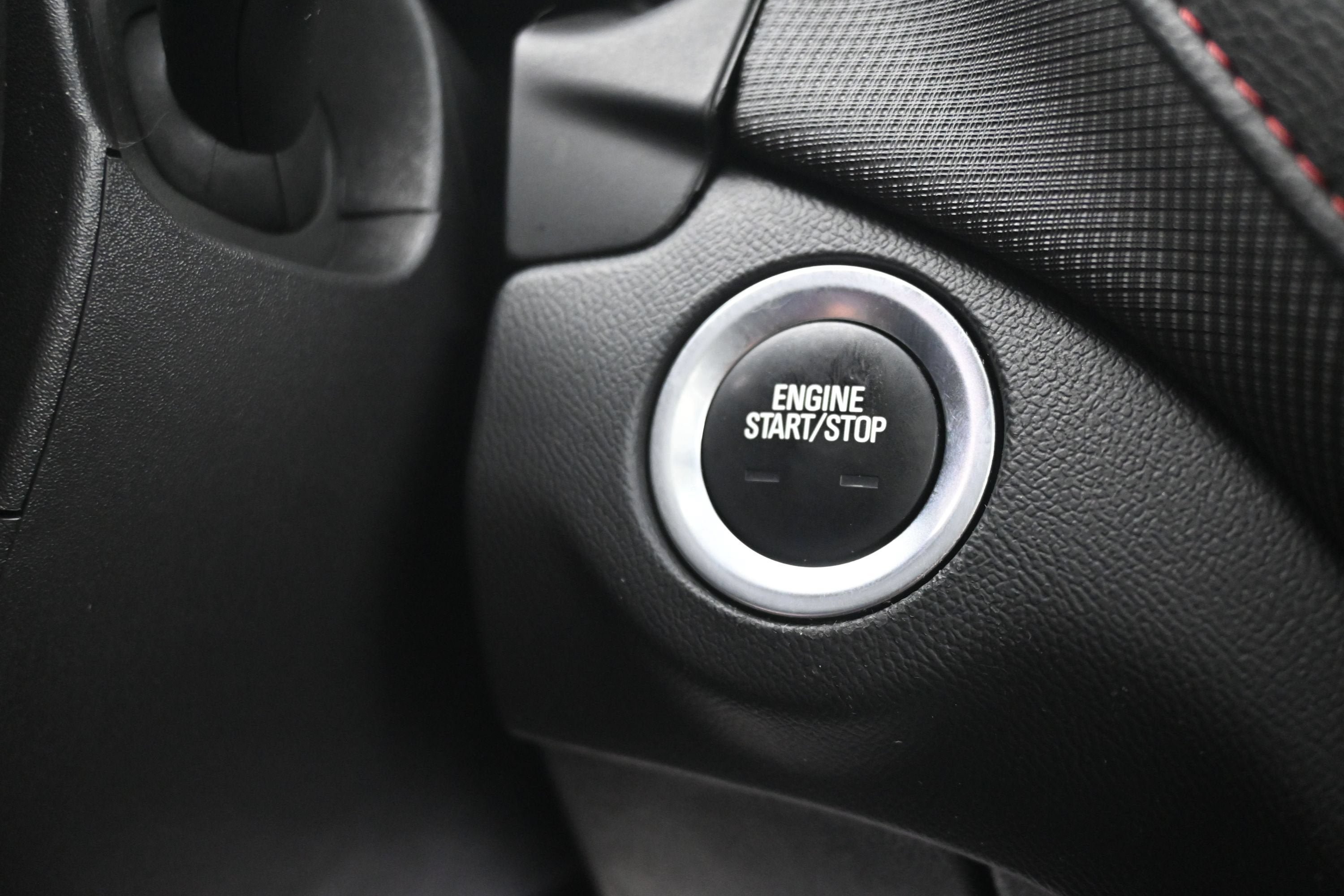 Certified 2023 Chevrolet Equinox RS FWD image 20