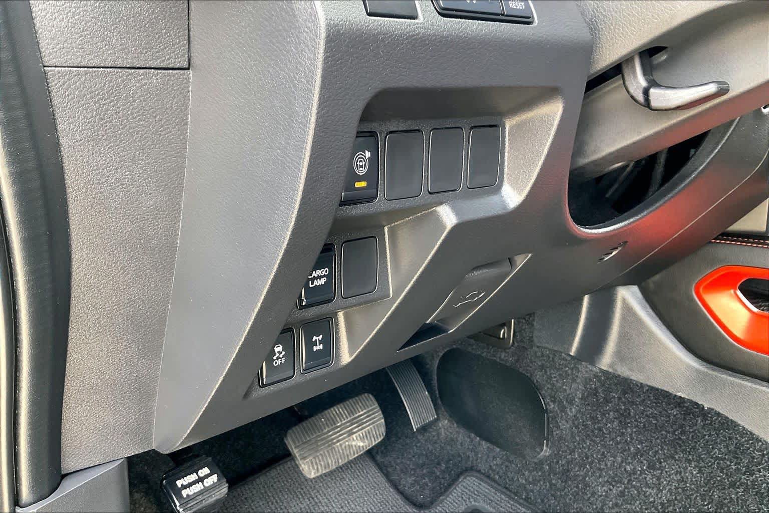 Used 2026 Nissan Frontier PRO-4X AWD/4WD image 35
