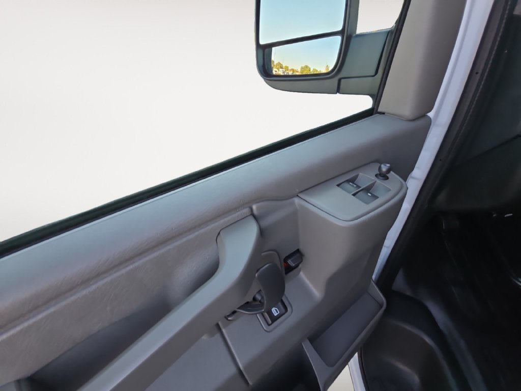 Used 2025 Chevrolet Express 2500 w/ Driver Convenience Package RWD image 14