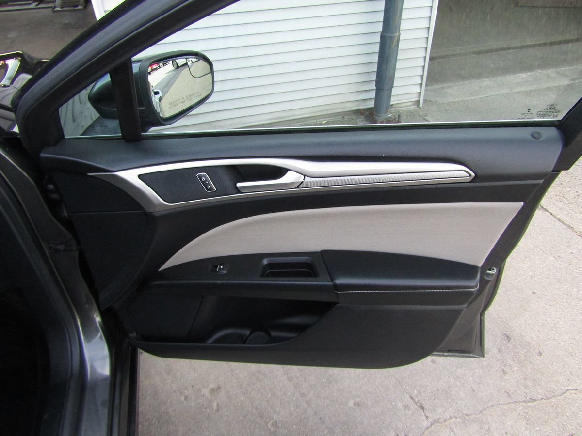 Used 2018 Ford Fusion S FWD image 28