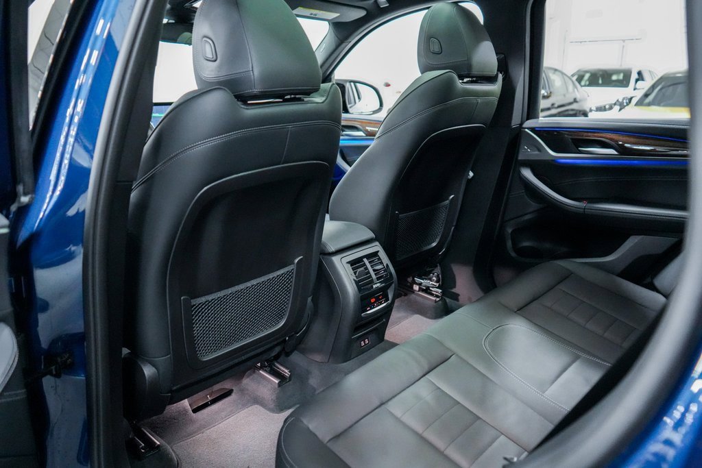 Used 2023 BMW X3 M40i w/ Premium Package image 18