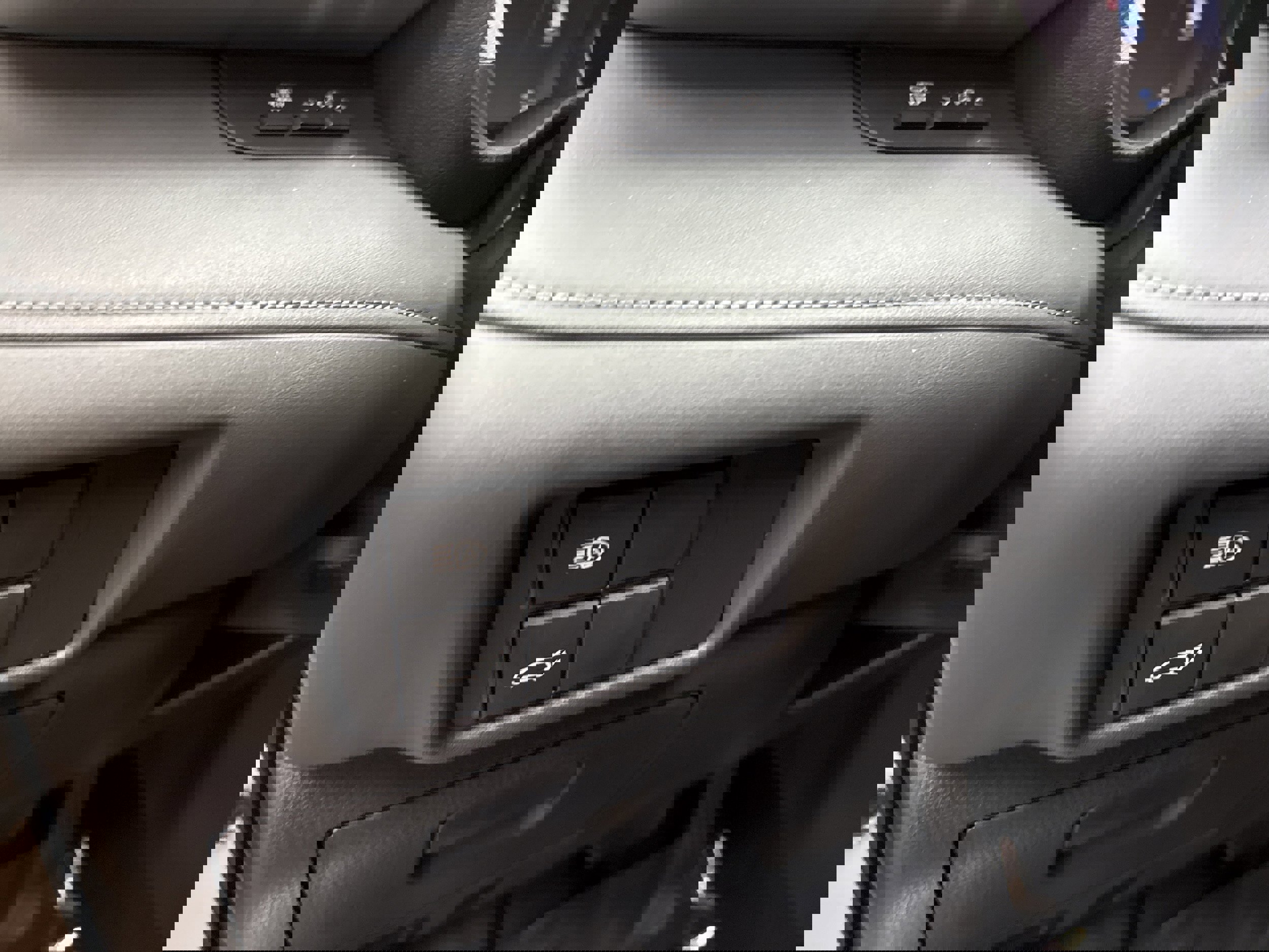 Used 2022 Toyota Highlander XLE image 29